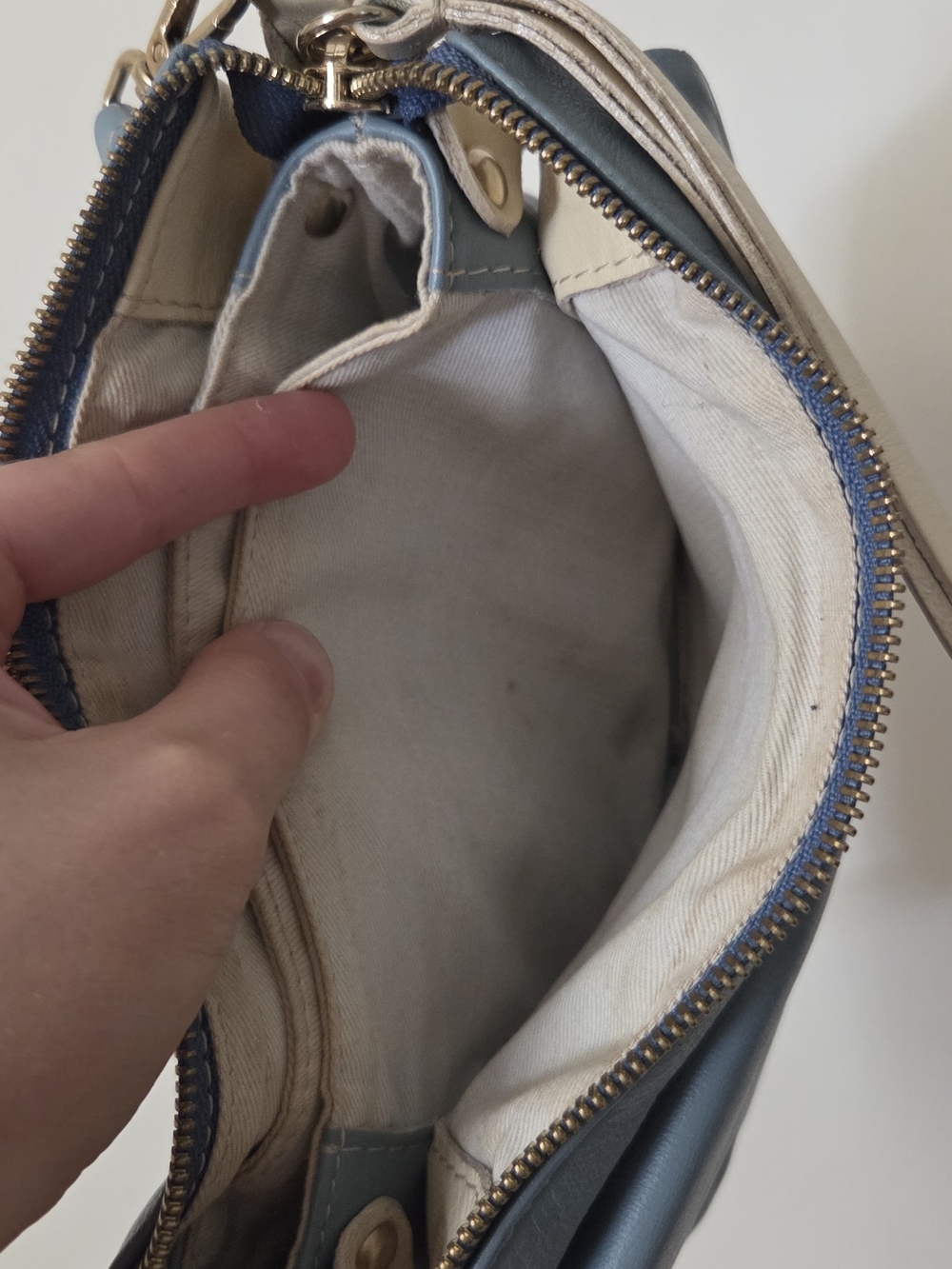 ROSSI Leather Bag - Picture 14 of 14